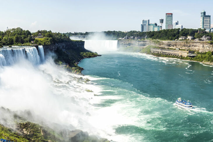 chutes-niagara-panorama-min