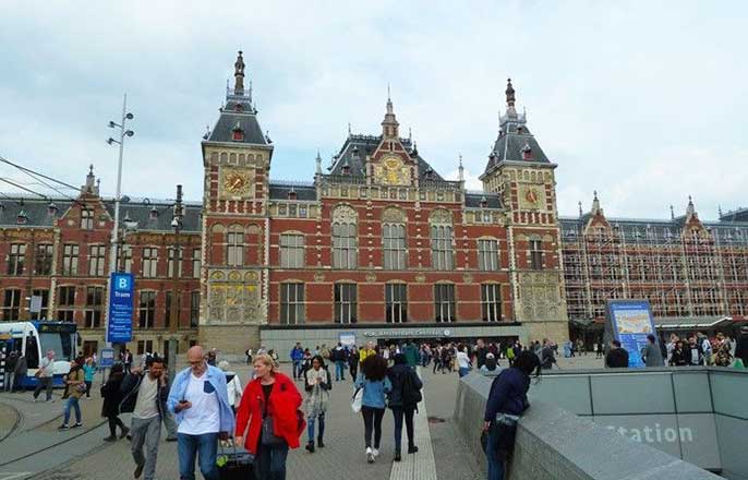 gare-centrale-amsterdam