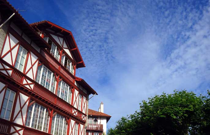batiment-pays-basque