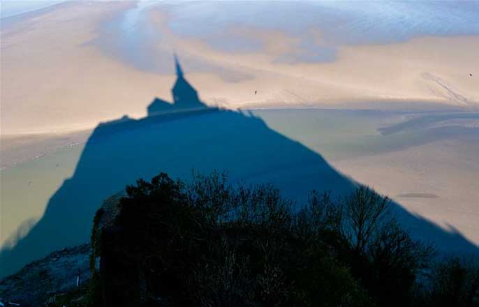 ombre-mont-saint-michel-plage