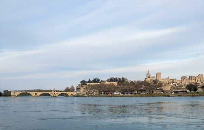 rhone-pont-avignon