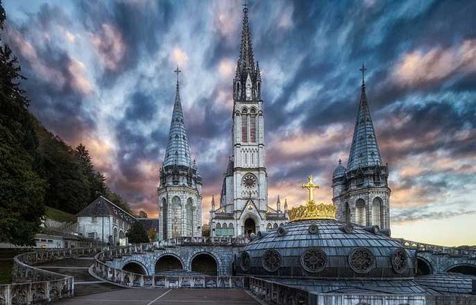 sanctuaire-notre-dame-lourdes
