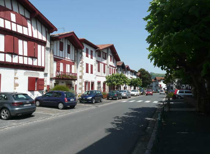 ainhoa-village-basque