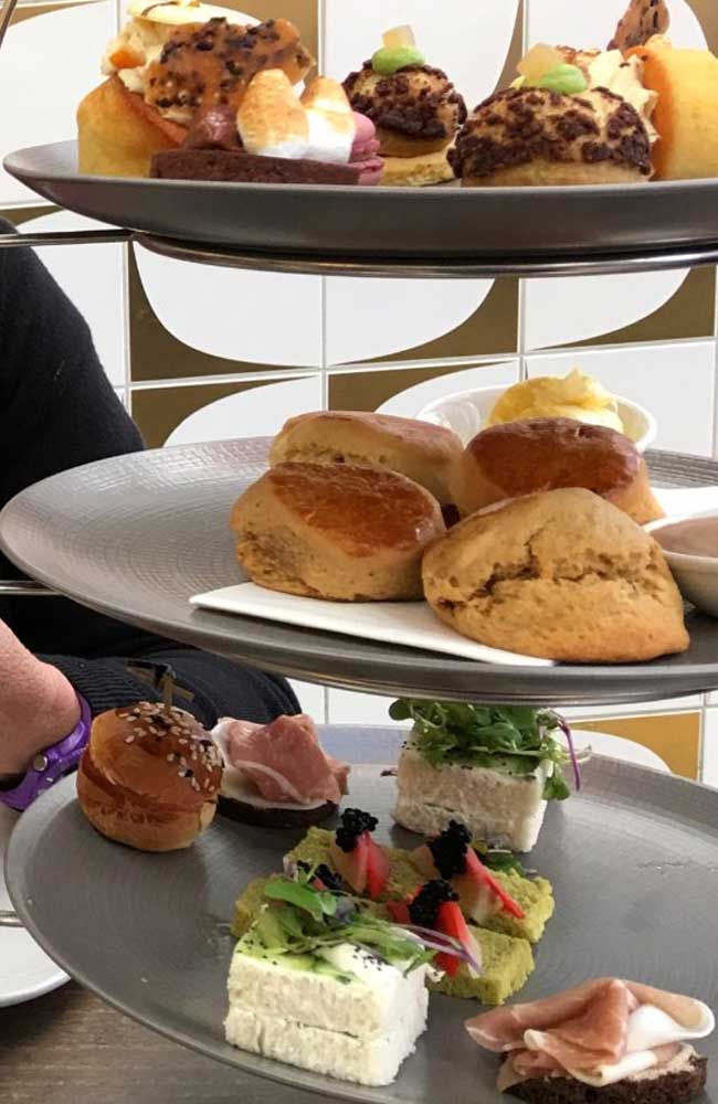 afternoon-tea-harvey-nichols