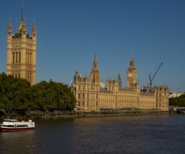 shoreditch-westminster-contrases-architecture-londres